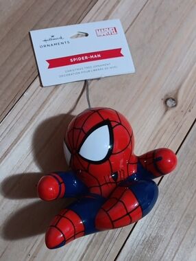 Marvel Spider-Man Shatterproof Ornament